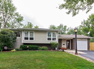 7830 Dalewood Pkwy, Woodridge, IL
