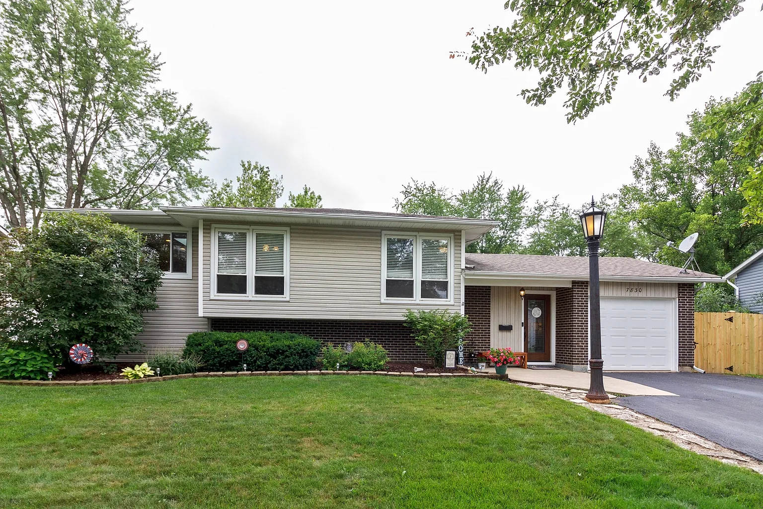 7830 Dalewood Pkwy photo 1