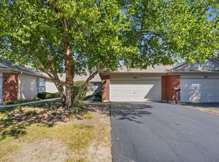 657 S Curran Rd, Round Lake, IL 60073