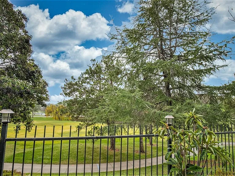 3233 Quail Hollow Dr #1 — Photo 43