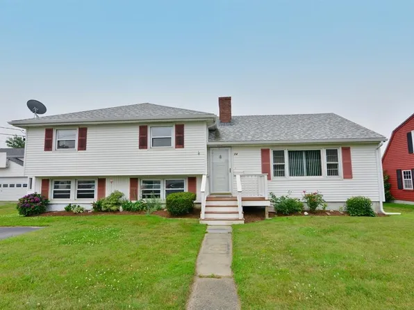 34 Underwood Ln, Middletown, RI 02842