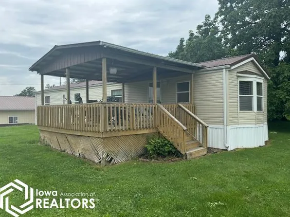 302 N 2nd St, Mystic, IA 52574