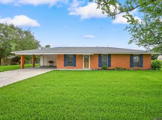 208 Hood St, Donaldsonville, LA 70346
