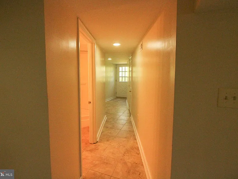 11 Hickory Ln — Photo 53