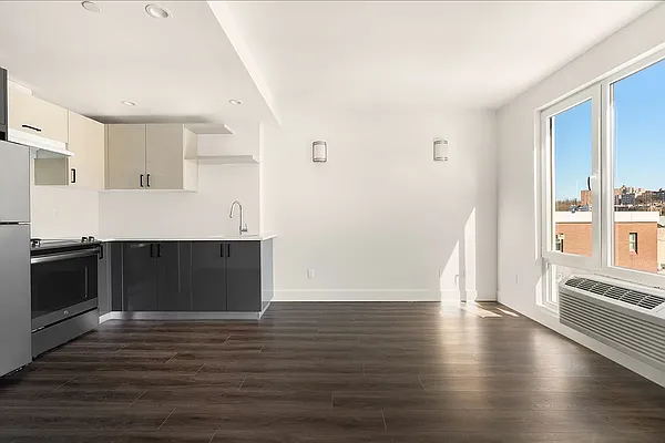 Rented by Bohemia Realty Group | media 13