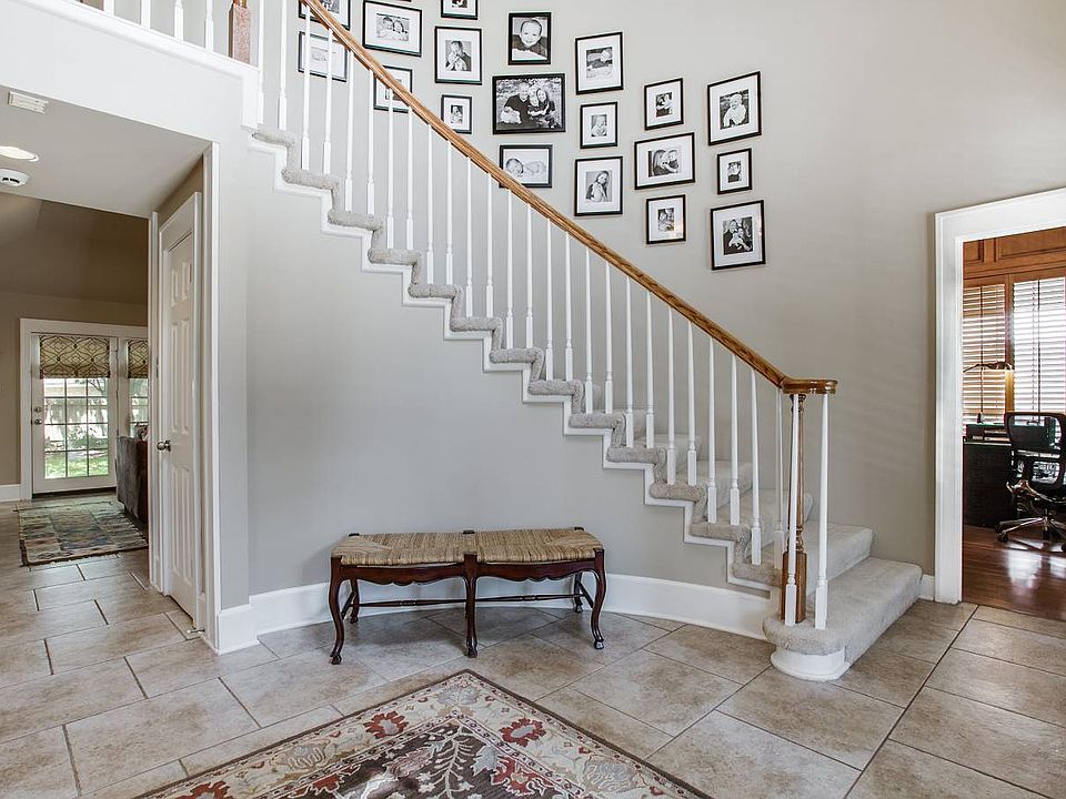 1st image of 73 Granburg Cir