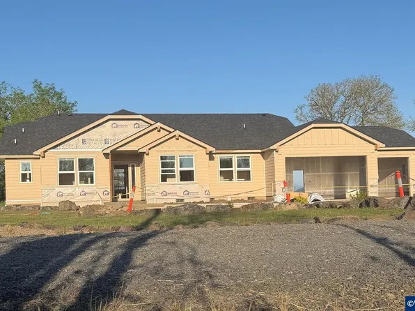 348 E Kisling Ave, Brownsville, OR 97327
