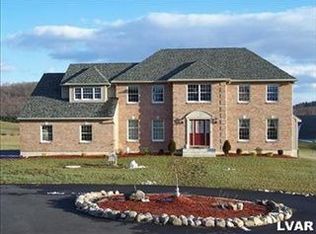 4411 Katlyn Dr, Walnutport, PA 18088