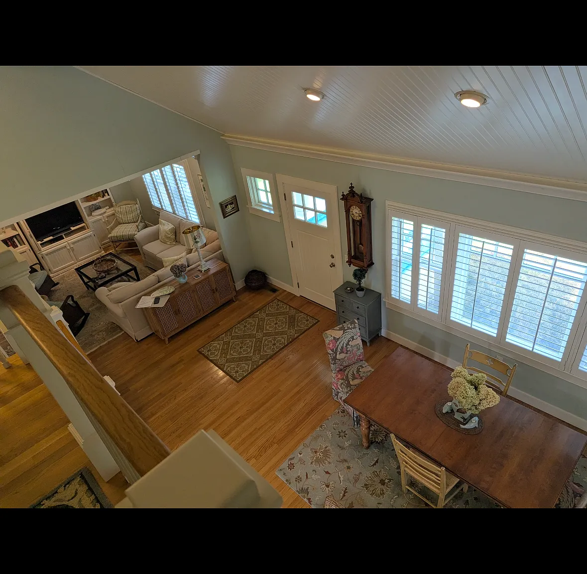2 bed, 1.5 bath, 2256 sqft, $3,000 — Photo 3