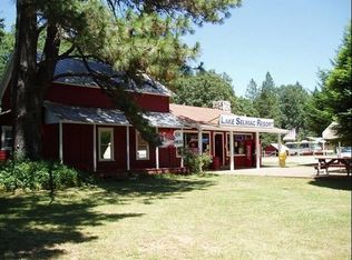 2700 Lake Shore Dr, Selma, OR 97538