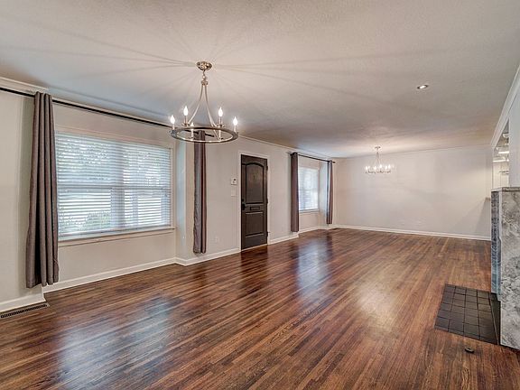 4th image of 2509 S College Ave