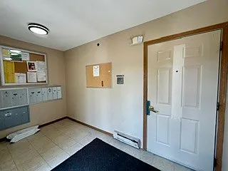 2 bed, 875 sqft, $1,500 — Photo 2