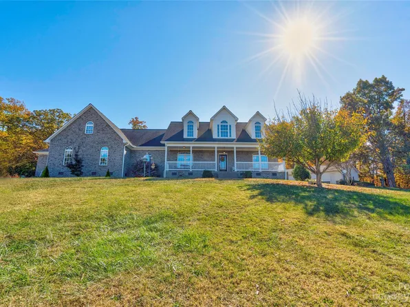 204 Hilltop Farm Ln, Forest City, NC 28043