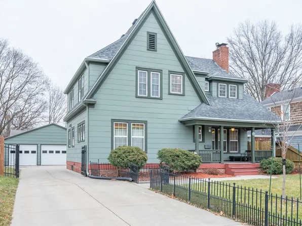 1211 44th St, Des Moines, IA 50311