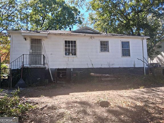 2nd image of 1857 Penelope Rd NW