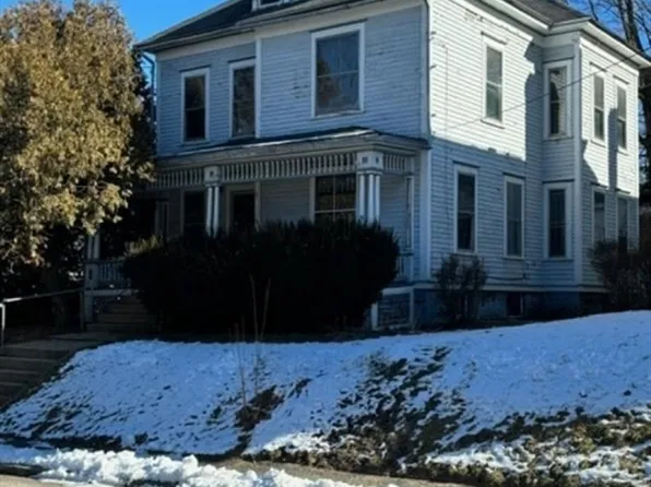 88 Drury Ave, Athol, MA 01331