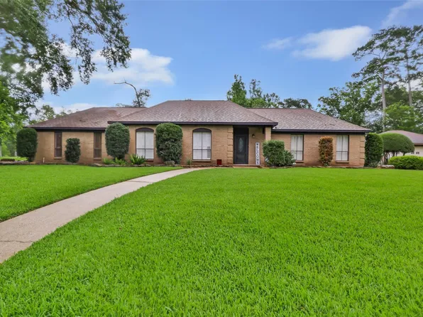 30 Little John Ln, Dayton, TX 77535