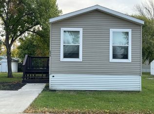 634 Santa Cruz, Fargo, ND 58103