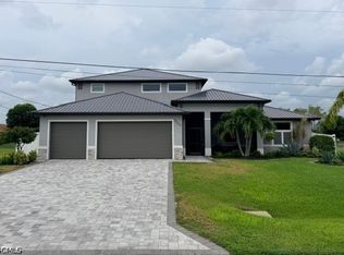 1909 SE 14th St, Cape Coral, FL 33990