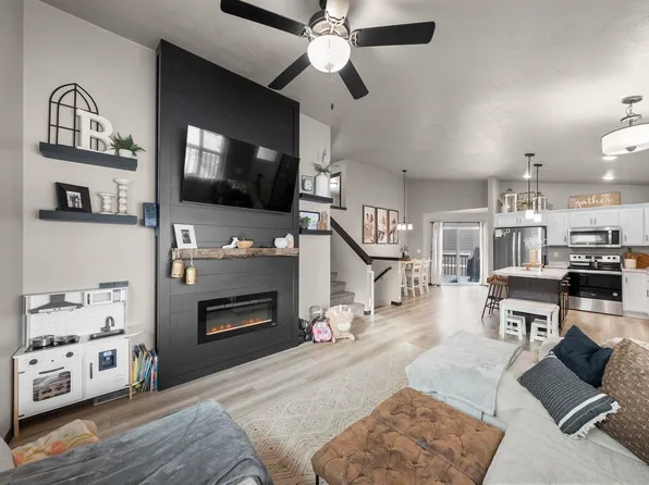 625 N Summit Ave, Tea, SD 57064