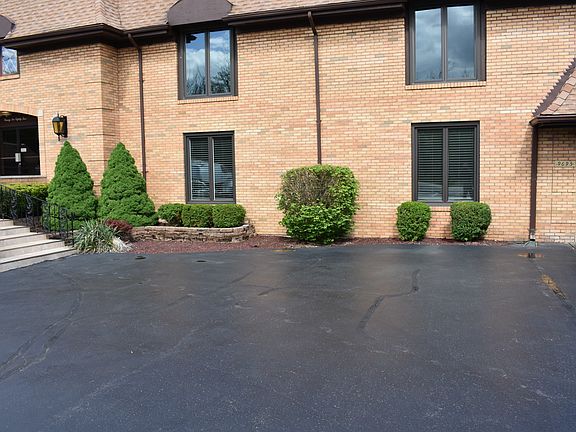 3rd image of 9685 S Kean Ave APT 1C