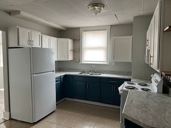 3rd image of 2012 Ligonier St #4