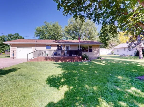 1107 Broad St, Plymouth, IA 50464