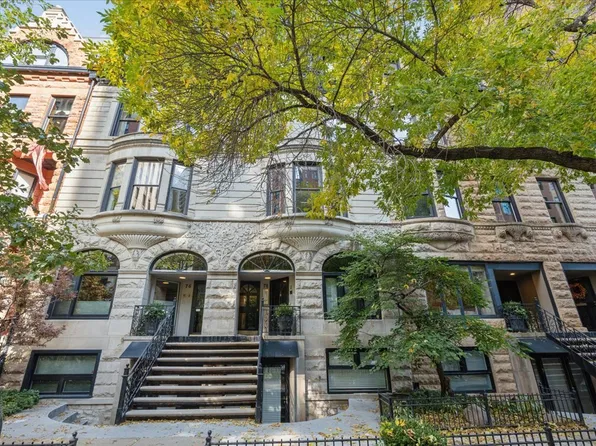 78 E Elm St APT 3, Chicago, IL 60611