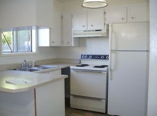 509 C St, Phoenix, OR 97535