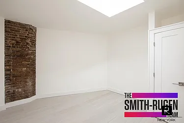 Rented by R New York