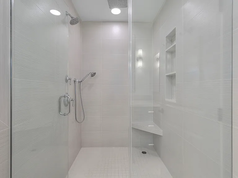 3200 N Poinsettia Ave — Photo 13