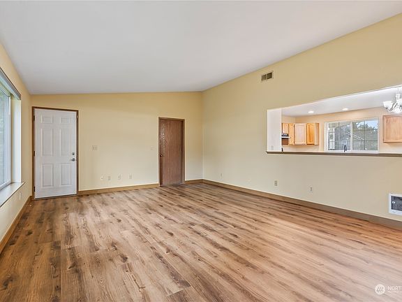 4th image of 7215 63rd Street Ct W