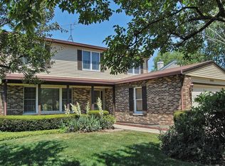 3060 Crestwood Ln, Glenview, IL