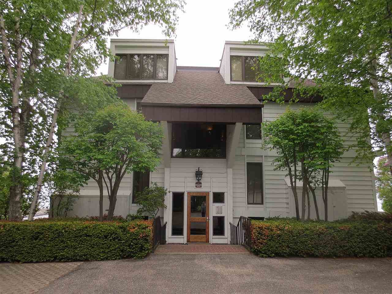 119 Pine River Ln 1, Charlevoix, MI 49720 Zillow