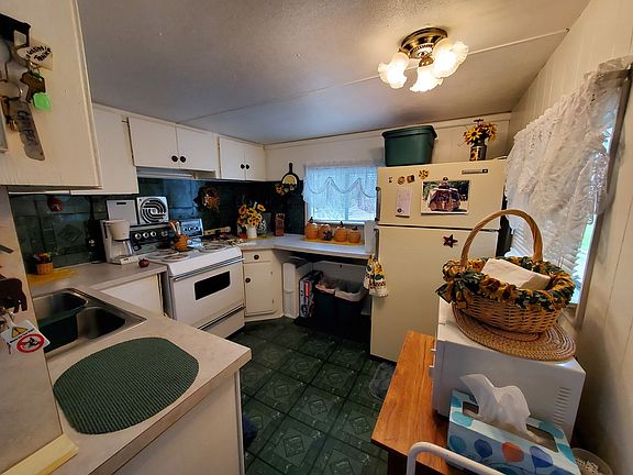 5th image of 31922 Phillips Ln E