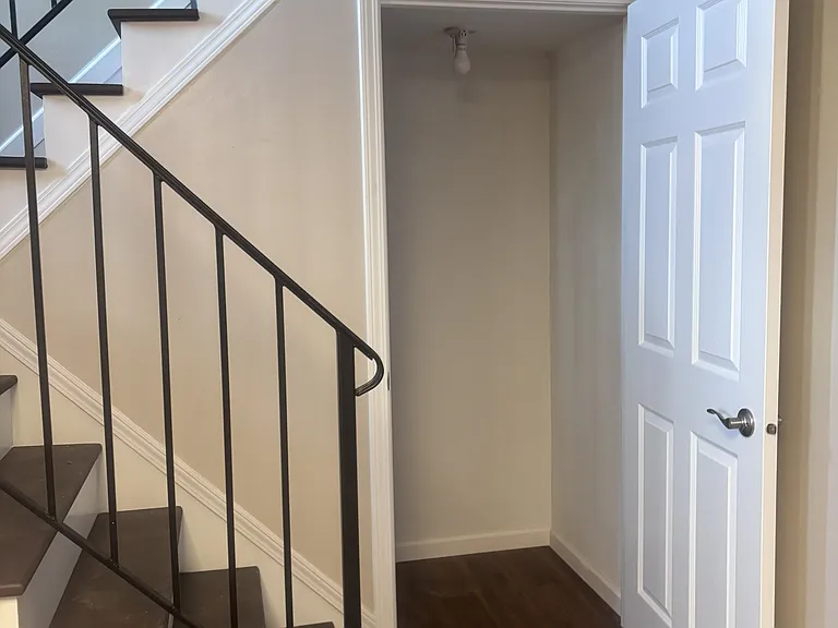 1649 Twin Oaks Dr — Photo 21