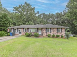 25 E Summit Cir, Ware Shoals, SC 29692