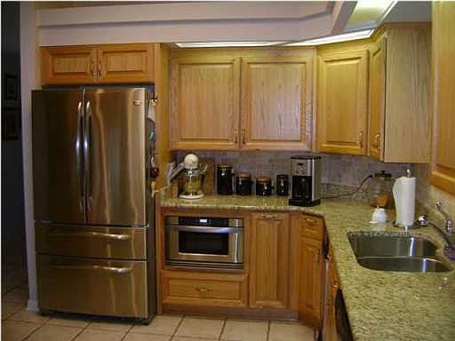 3rd image of 1119 Jaguar Cir