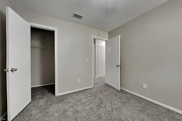 7270 Argyle Corners Dr — Photo 15