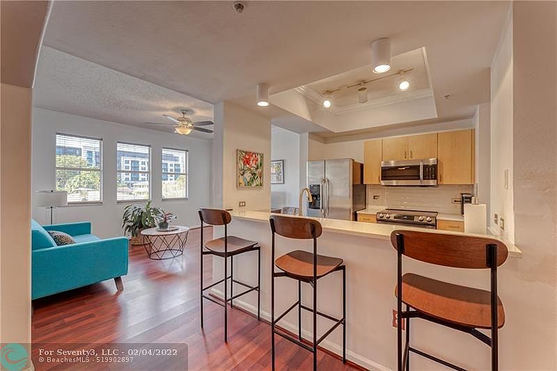 1st image of 533 NE 3rd Ave APT 249