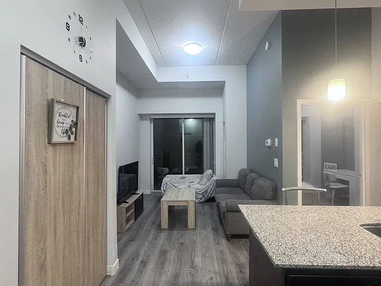 318 Spruce St #406 — Photo 9
