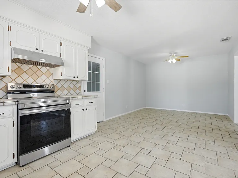 2611 Easy St — Photo 21
