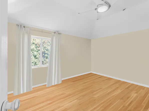 23 Deirdre Court image 11 of 25