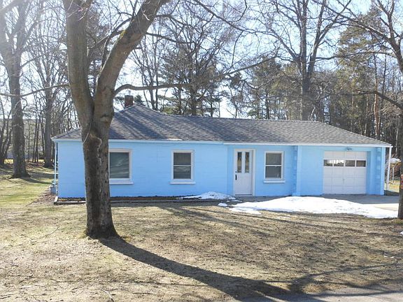 3rd image of 3445 Butternut Dr