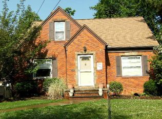 4056 Riveredge Rd, Cleveland, OH 44111