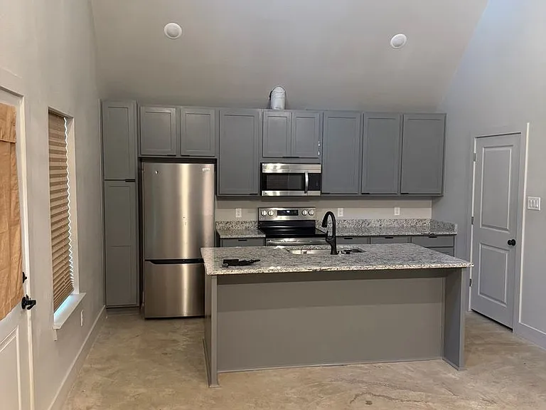 138 Greenbriar Ct — Photo 9
