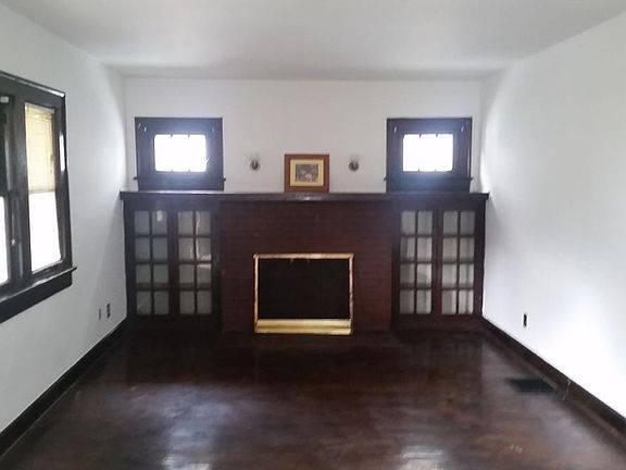 3rd image of 845 N Denny St