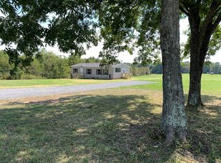 596 Riddle Rd, Liberty, KY 42539
