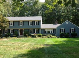 157 Flint Ridge Rd, Monroe, CT 06468