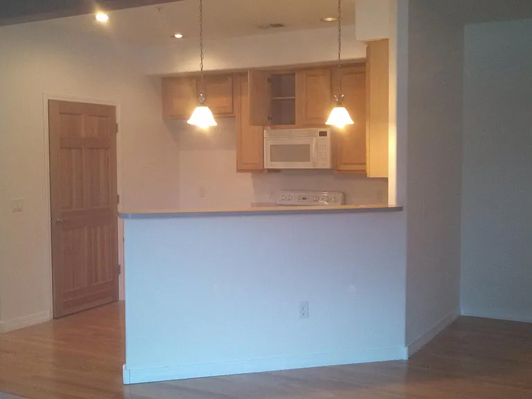 5220 Boardwalk Dr #B12 — Photo 4